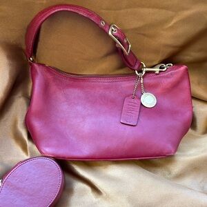 Vintage 2001 Coach Girlie Nappa ♥️